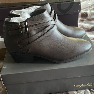 Style & Co. Women's Dark Brown Ankle Booties